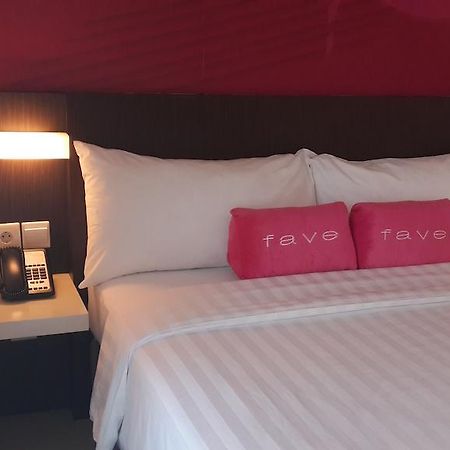 Favehotel Pluit Junction Giacarta Esterno foto