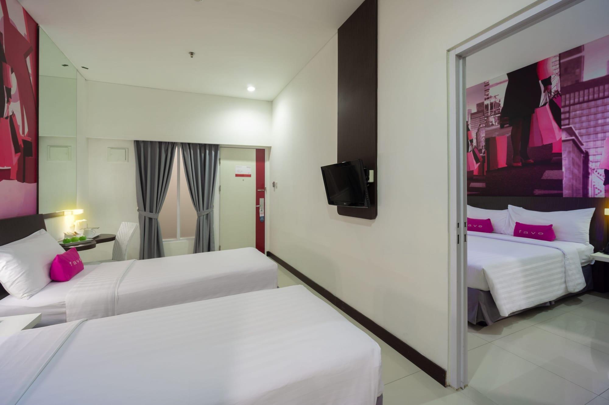Favehotel Pluit Junction Giacarta Esterno foto