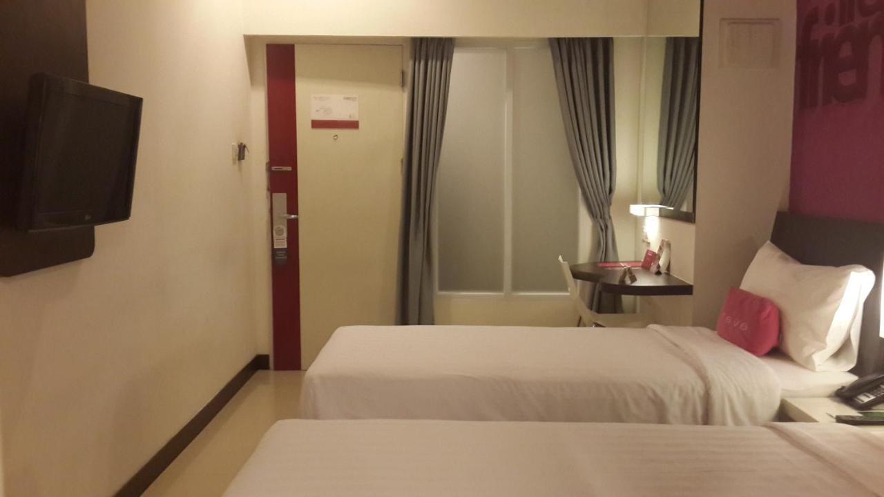 Favehotel Pluit Junction Giacarta Esterno foto