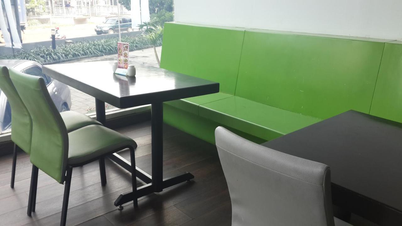 Favehotel Pluit Junction Giacarta Esterno foto