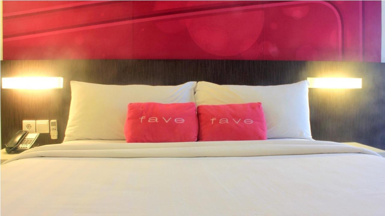 Favehotel Pluit Junction Giacarta Esterno foto
