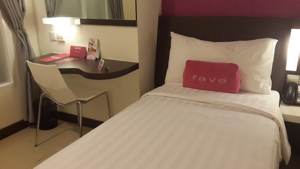 Favehotel Pluit Junction Giacarta Esterno foto