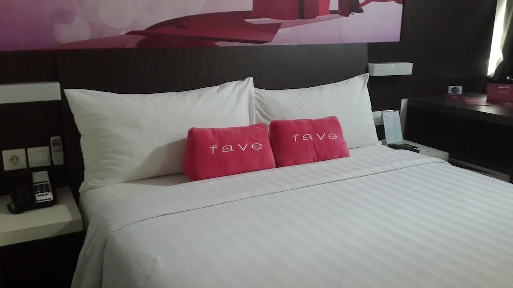 Favehotel Pluit Junction Giacarta Esterno foto