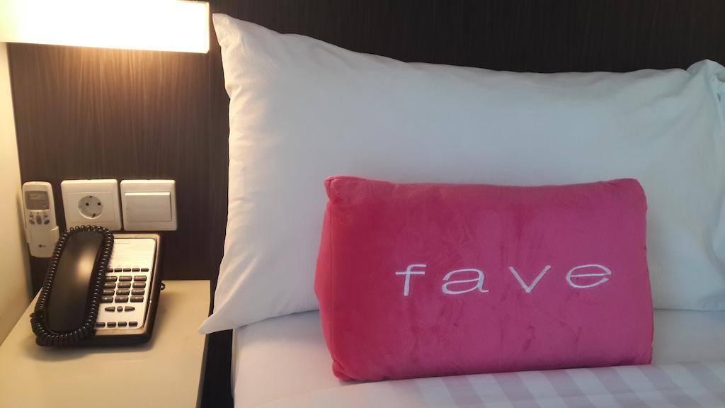 Favehotel Pluit Junction Giacarta Esterno foto